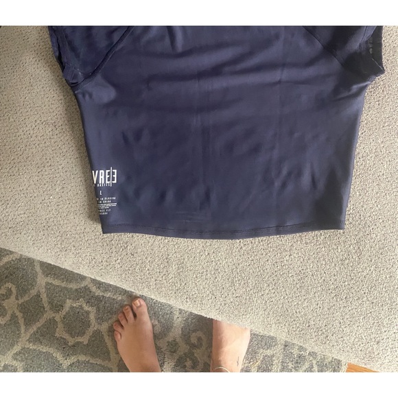 The CHESTEE Everee Dri Fit Workout Top - Picture 4 of 5